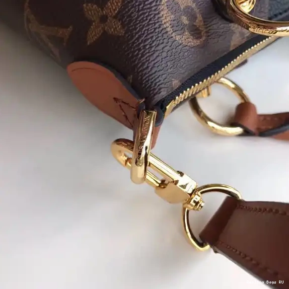 Affordable Louis TOTE Vuitton V MM 0517